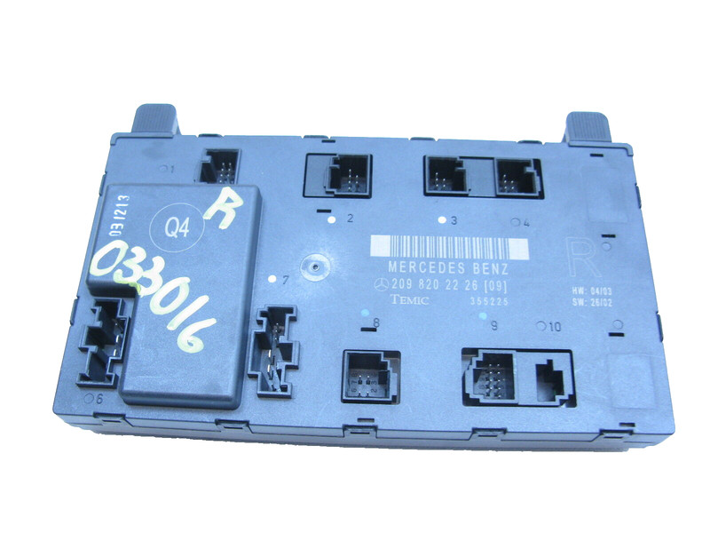 A2118704726 MERCEDES CLK500 E500 C320 W209 SEAT CONTROL MODULE RIGHT FRONT 3316