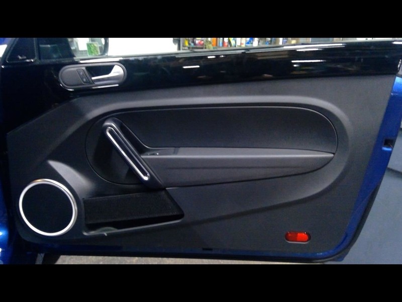 BEETLE 2015 Passenger Right Front Door Trim Panel 1696596