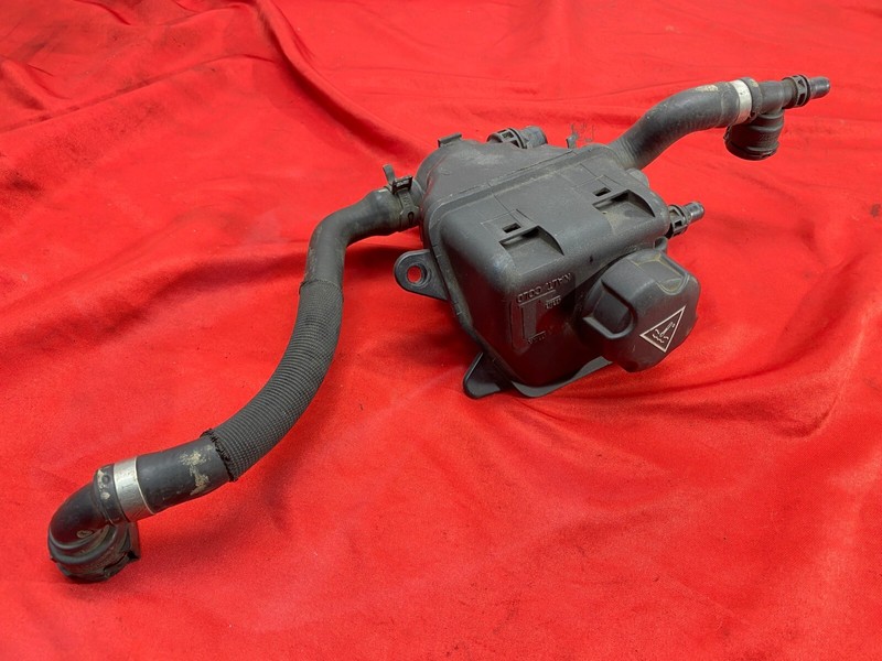 BMW F01 F02 F06 F10 F12 550 650 750 X5 Engine Coolant Reservoir Tank Bottle OEM✅