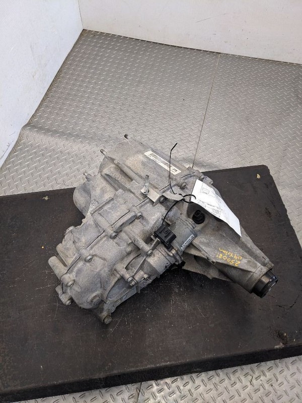 Transfer Case Transfer Case Opt Nqh ID AY6 Fits 09-20 SUBURBAN 1500 1182626