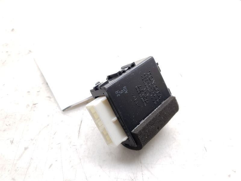 11 12 13 14 15 16 17 Lexus CT200H Windshield Wiper Relay 85940-76020