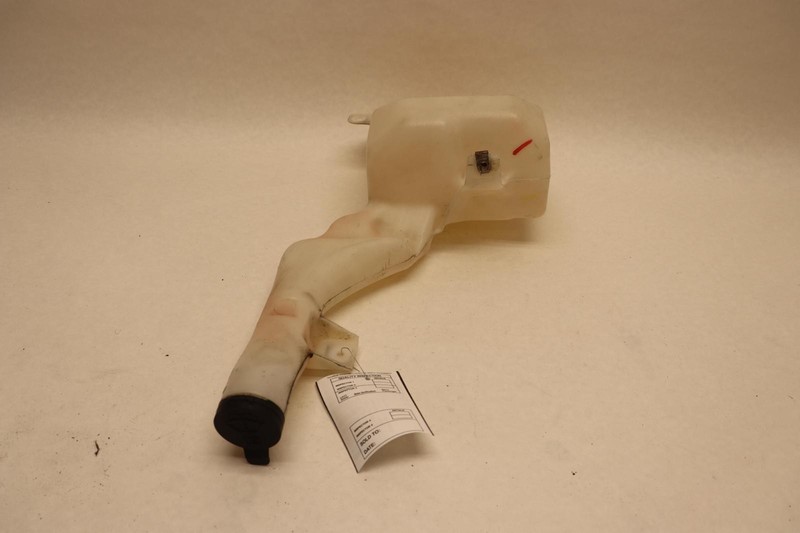 2014-2015 CHEVY SILVERADO 1500 WINDSHIELD WASHER RESERVOIR TANK W/ PUMP OEM