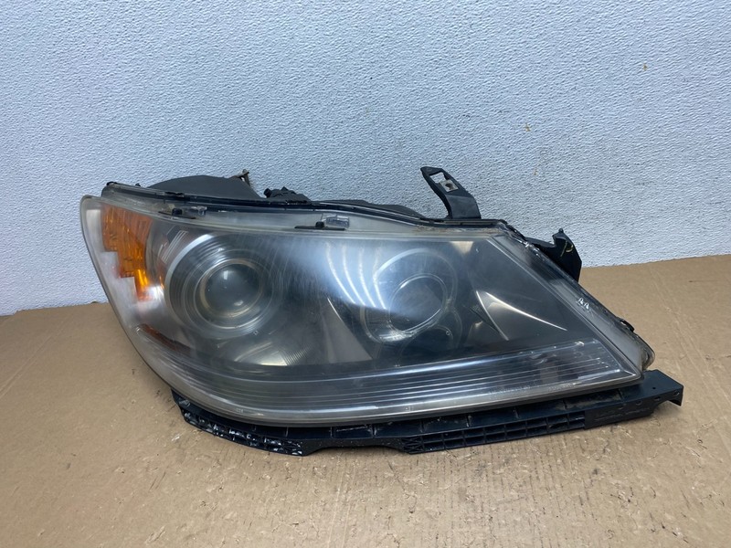 2005 to 2008 Acura RL Right Passenger Rh Side XENON HID Headlight OEM AD8821 DW