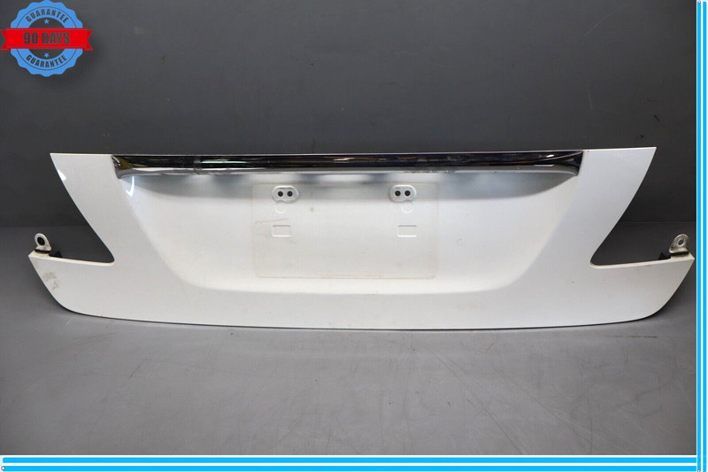 07-12 Lexus LS460 LS600h XF40 Rear Trunk Lid License Plate Trim Panel Oem