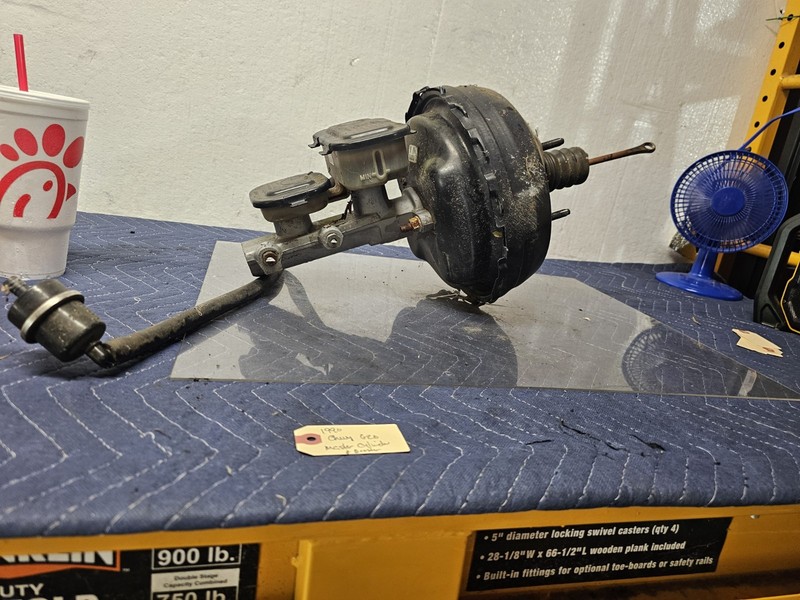 1988 - 95 Chevy G10 G20 Brake Master Cylinder And Booster