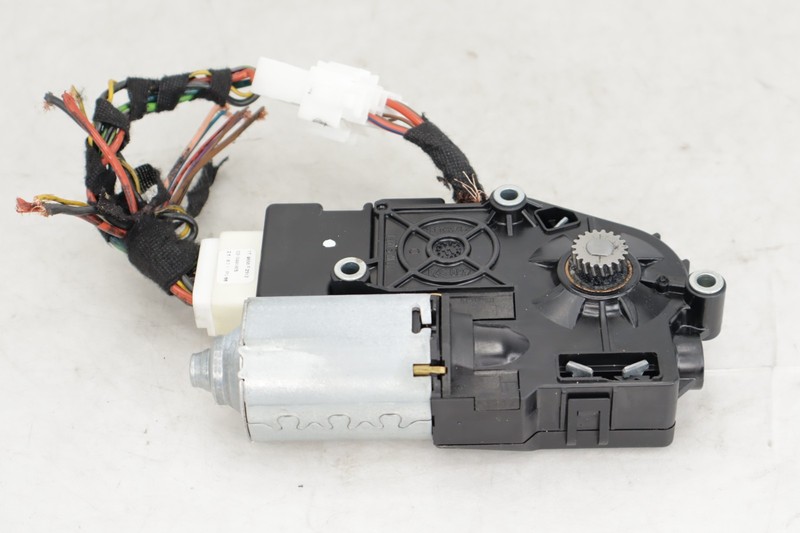 07-13 Mercedes W221 S600 S550 S400 S63 AMG Sunroof Sun Roof Motor 2219066000 OEM