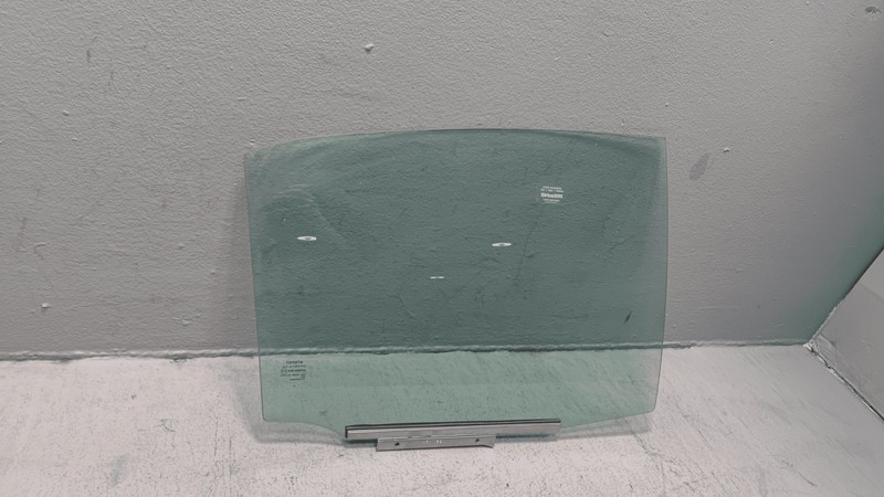 TOYOTA CAMRY 2018-2024 REAR RIGHT PASSENGER SIDE DOOR WINDOW GLASS OEM