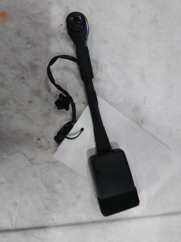 2016-2020 Buick Envision Red Seat Belt OEM 84690421, Used, 82K Miles
