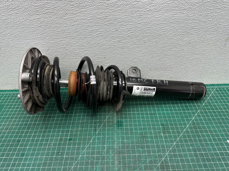 15-24 Mini Cooper F55 FRONT RIGHT SUSPENSION SHOCK ABSORBER STRUT W/ SPRING OEM