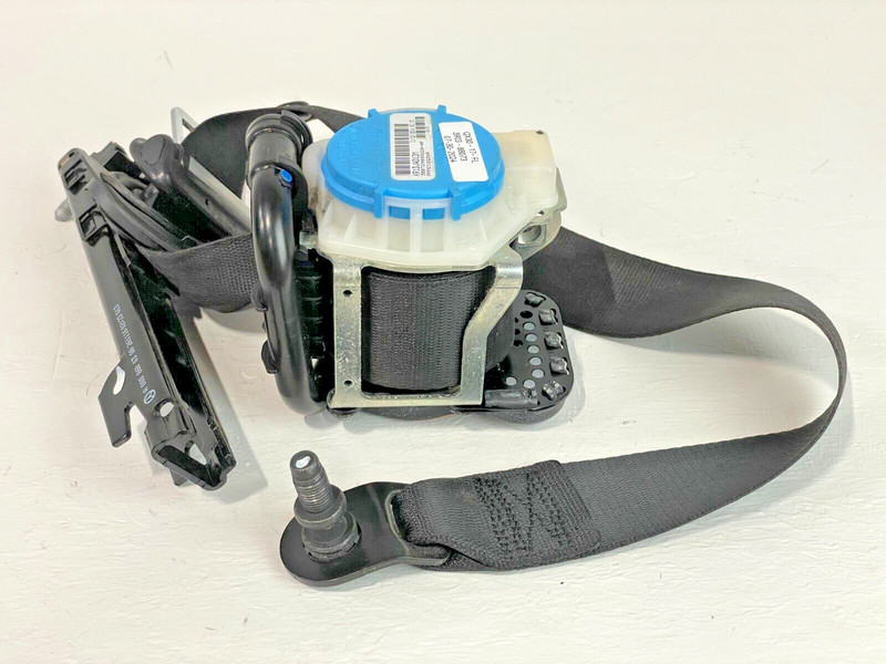 2017 - 2019 INFINITI QX30 FRONT LEFT DRIVER SIDE SEAT BELT RETRACTOR # 88073