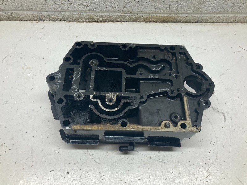Q4 42954A1 Mercury Mariner 70-90 hp Exhaust Plate 42954A1