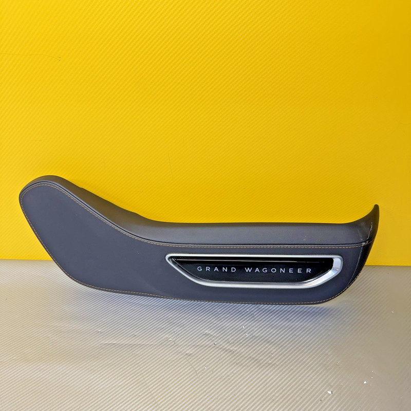 2022 - 2025 JEEP GRAND WAGONEERRIGHT FRONT SEAT SHIELD PANEL COVER LEATHER