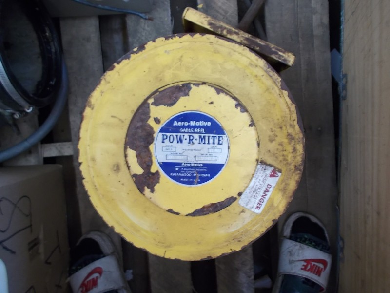 Aero-Motive Pow-R-Mite Cable Reel 600V Model 0941-08-20602 w/ Arm 43543