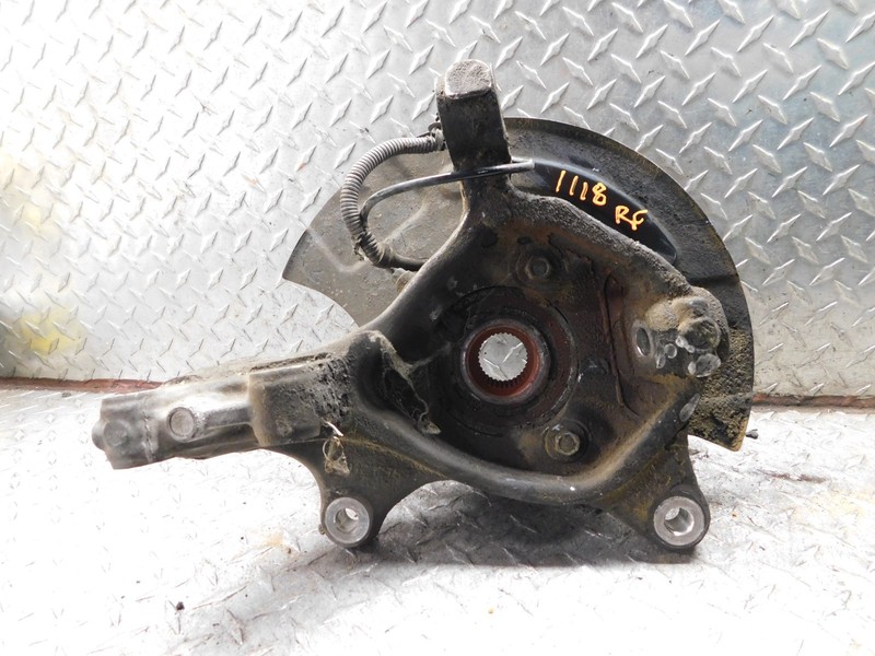 08-17 BUICK ENCLAVE RIGHT FRONT PASSENGER SPINDLE KNUCKLE / 07-16 GMC ACADIA