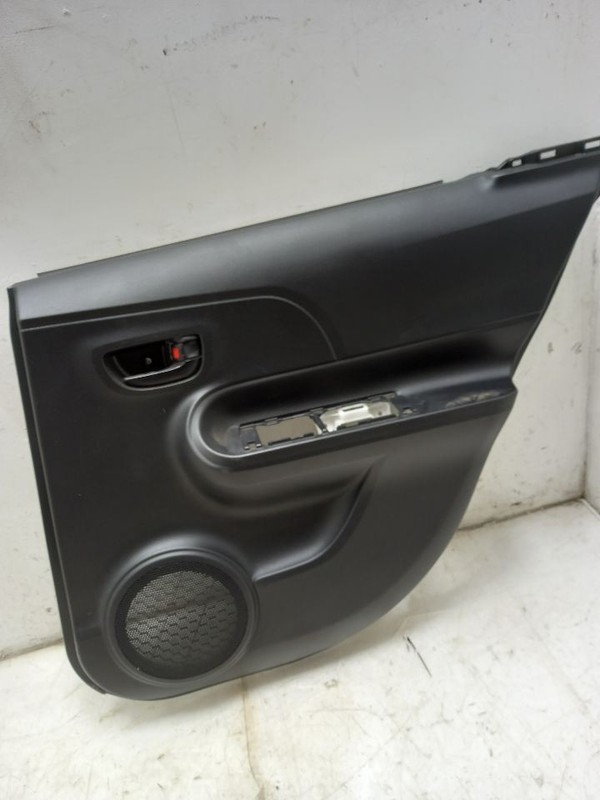 18 TOYOTA PRIUS C REAR PASSENGER RIGHT DOOR PANEL BLK/GRY-FD22