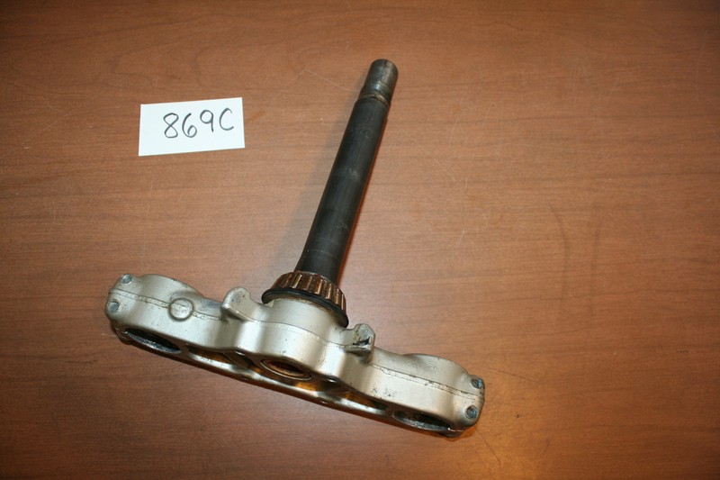 1981 Suzuki RM 125 Triple Tree Steering Stem Lower Clamp OEM 81