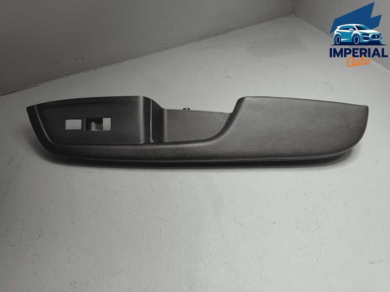 Honda Pilot Front Right Passenger Door Armrest & Switch Bezel Panel OEM 2016-22