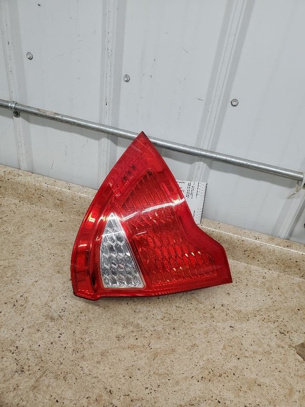Passenger Right Tail Light Fits 10-12 FUSION 308710