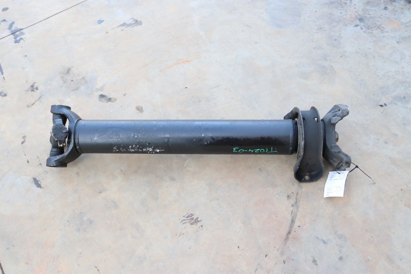 2008-2017 FREIGHTLINER CASCADIA 125 REAR MAIN DRIVE SHAFT ABOUT 41 1/2 INCH OEM