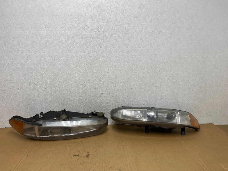 1997 to 1998 Mitsubishi Galant Left+Right Set Headlights Halogen Oem AD2675 DW