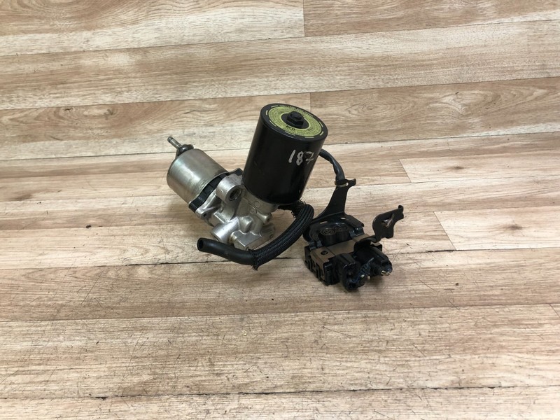 LEXUS LS460 LS600H OEM ABS BRAKE PUMP HYDRAULIC ANTI LOCK ACCUMULATOR 07-17