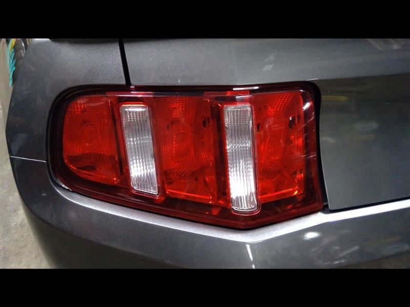 Driver Left Tail Light Fits 10-12 MUSTANG 1136106