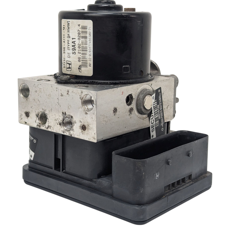 2005 - 2006 Honda CR-V 2.4L ABS Anti-lock brake pump module 57110-S9A-A111