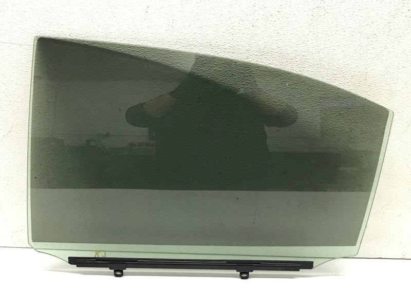 07-17 Lexus LS460L Rear Right Passenger Side Door Window Glass OEM