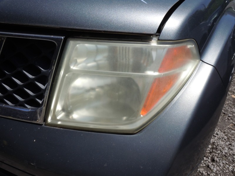 2005-2007 Nissan Pathfinder Halogen Headlight Driver Left LH