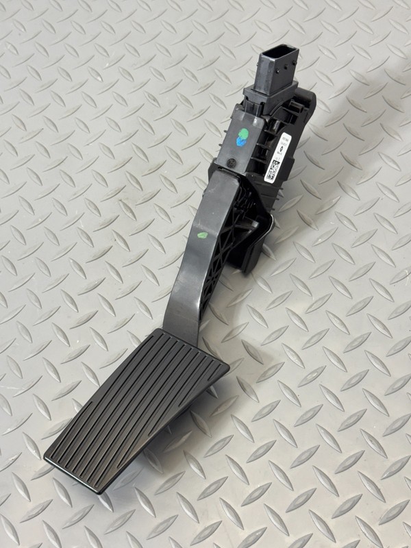 ✅ 2019-2026 Jeep Wagoneer RAM 1500 5th Gen OEM ACCELERATOR GAS PEDAL Mopar