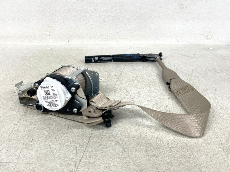 ⭐2020-2024 LINCOLN AVIATOR FRONT RIGHT PASS SEAT BELT RETRACTOR OEM LOT2682