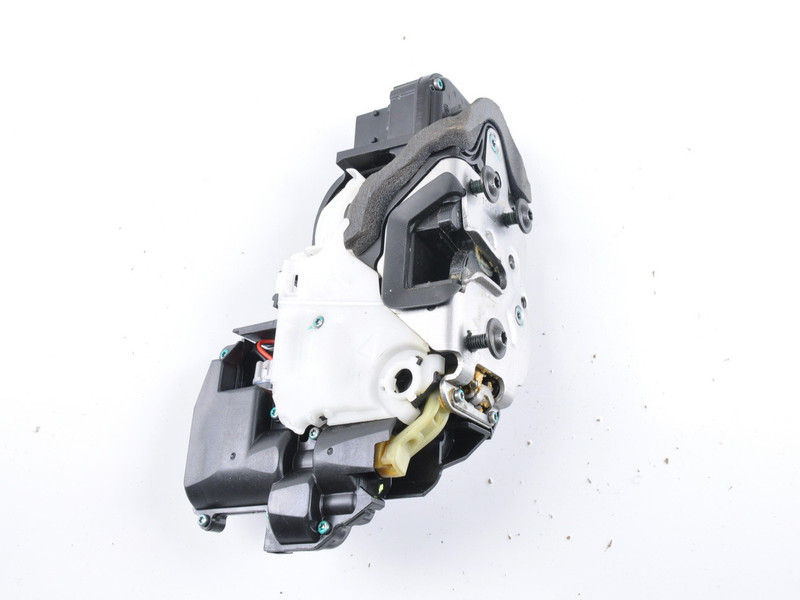 CHEVROLET BUICK GMC Front Right RH Door Lock Latch Actuator OEM2010 - 2017