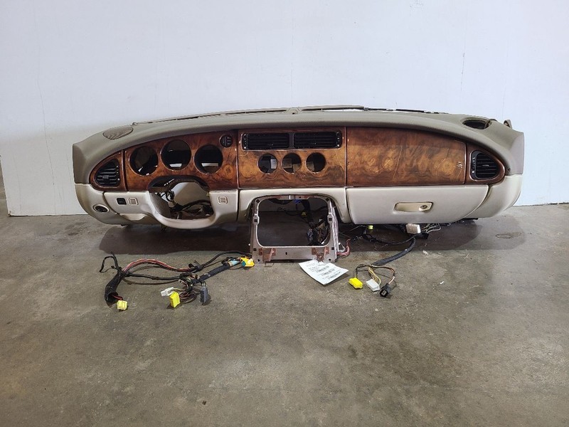 Dash Panel Fits 00 XK8 581429