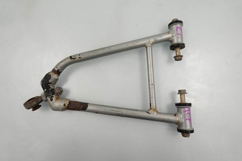 2005 Polaris Fusion / Switchback 900 OEM LH Left Upper Control A-Arm 2202932