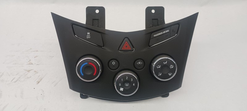 16 CHEVROLET TRAX Front Heat AC Controller OEM 1 Year Warranty!