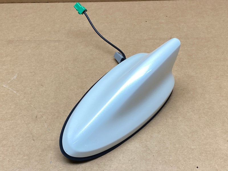 2016-2020 INFINITI QX60 ROOF RADIO SHARK FIN ANTENNA OEM LOT746