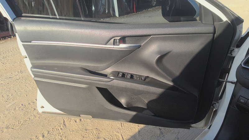 Front Door Trim Panel TOYOTA CAMRY Left 19 18 20 21 22 23 24