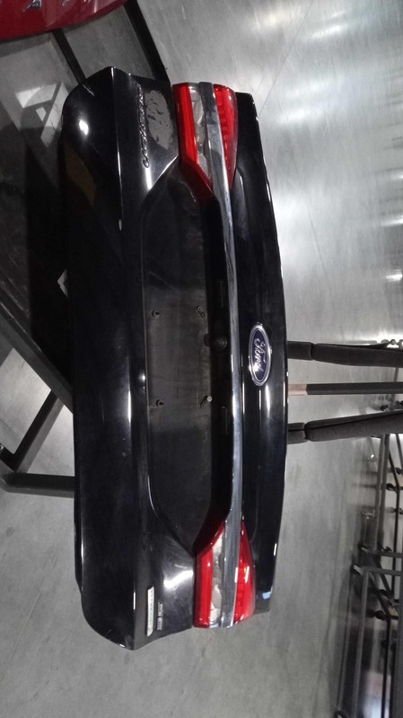 2017 Ford Fusion Deck Lid OEM HS7Z13404A 13449 Used Rear View Camera