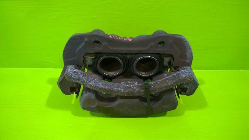 00 01 02 03 04 XTERRA 3.3L AT PASSENGER RIGHT FRONT BRAKE CALIPER OEM 2302-68