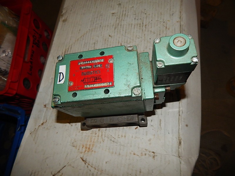 Numatics 34SPA4410000030 Solenoid Valve Assembly 338PA40000030 *FREE SHIPPING*