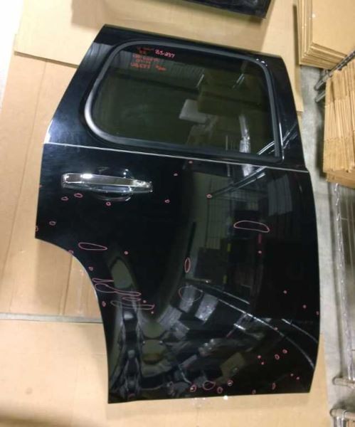07 08 09 10 11 12 13 14 TAHOE PASSENGER RIGHT REAR PASSENGER DOOR OEM BS-237