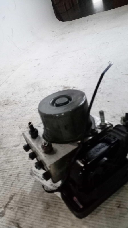 2015 Subaru Forester ABS Modulator OEM 27596SG000 Silver 138K Miles