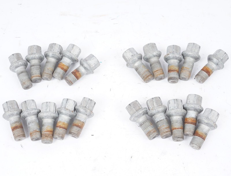 11-17 Mercedes W207 E350 E400 E550 Wheel Lug Bolt SET of 20 OEM