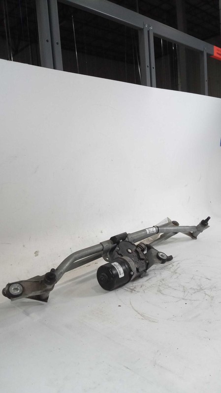 2017 Chevrolet Silverado 1500 Wiper Motor OEM 23167072 135K Mileage Black