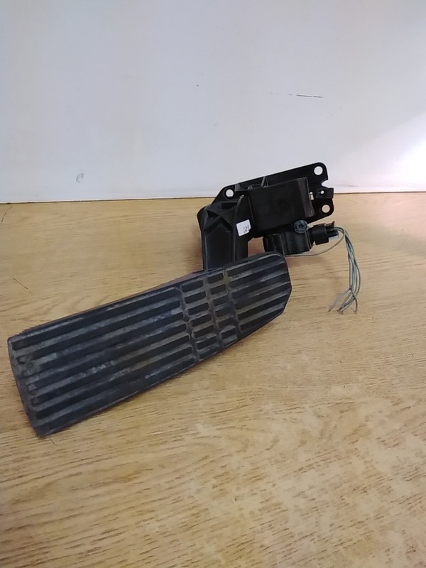 Freightliner Cascadia Full Pedal Assembly A01-33819-000