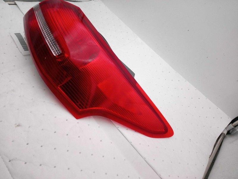2017 Ford Focus Right Tail Light Assembly Red OEM 416579 96K Miles