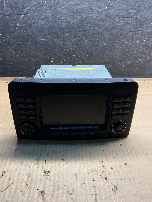 2006 2007 2008 Mercedes ML350 GL450 Radio Navigation Screen Display Y3683 DG