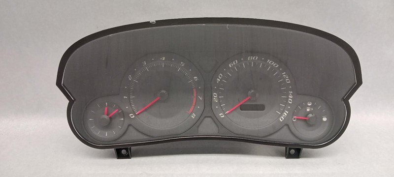 2003 CADILLAC CTS Speedometer cluster MPH 59k miles 25742936 OEM 03