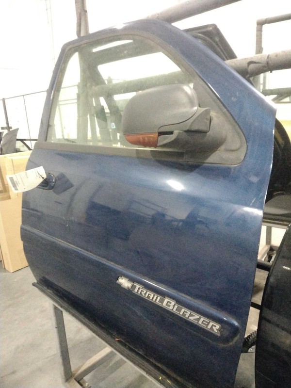 2002 Chevrolet Trailblazer Right Front Door Blue OEM 498897 4DR SUV 256K Miles