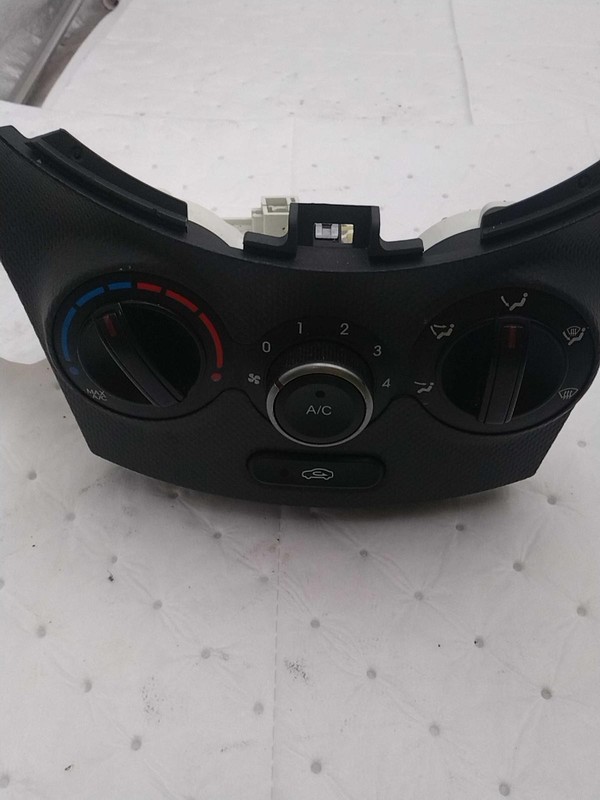 Used A/C Selector Switch fits: 2016 Hyundai Accent w/AC manual w/o heated seats